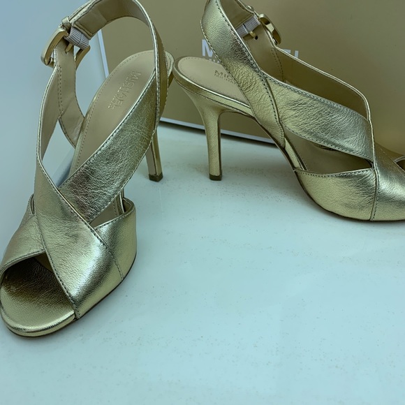 Gold Michael Kors shoes - Picture 3 of 4